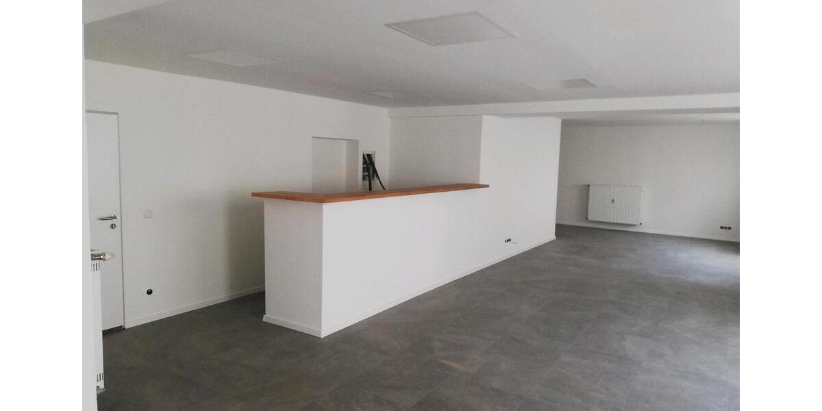 Gewerbliche Räume im Zentrum von Landau. zimmer