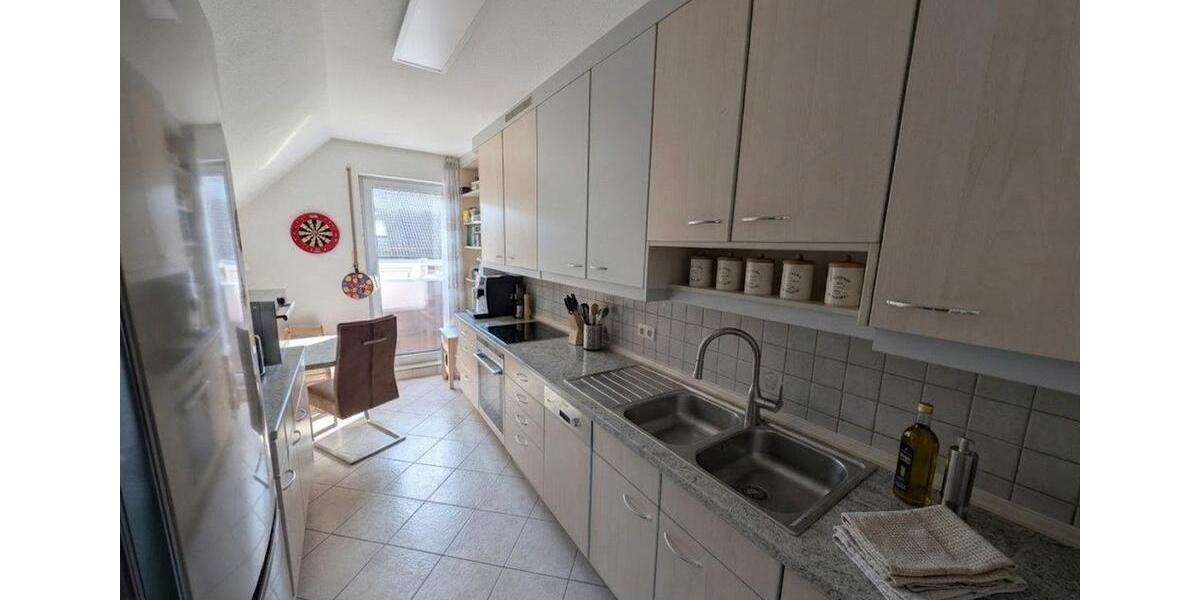 Dachgeschoßwohnung Nürnberg Hasenbuck - 3 Zimmer, 102 m&sup2;, 409.000&euro; | Angebot:26355393