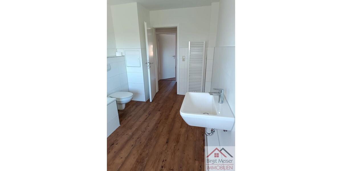 Dachgeschoßwohnung Schwerin - 3 Zimmer, 82 m&sup2;, 820&euro; | Angebot:25538361