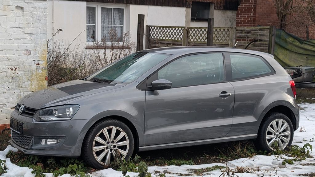 VW Polo 163.000 km 2.850 &euro; Ohrum 38312