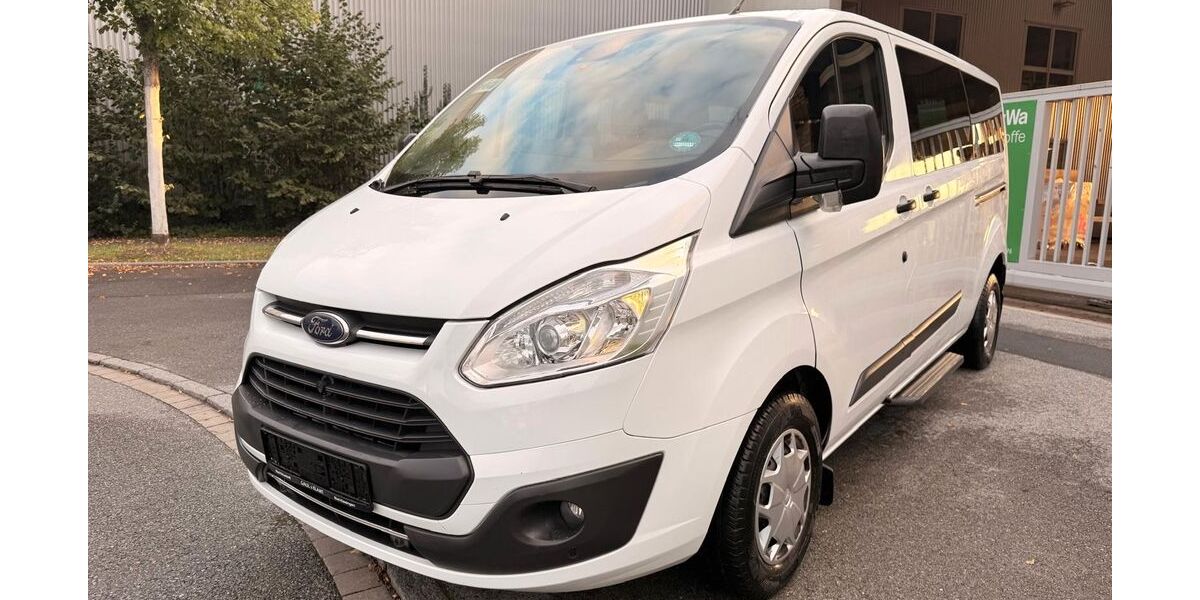 Ford Tourneo Custom 150.000 km 14.490 € Fürth 90763