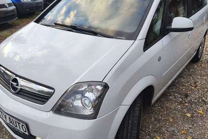 Opel Meriva 100.000 km 4.470 &euro; Berlin - Pankow 13127