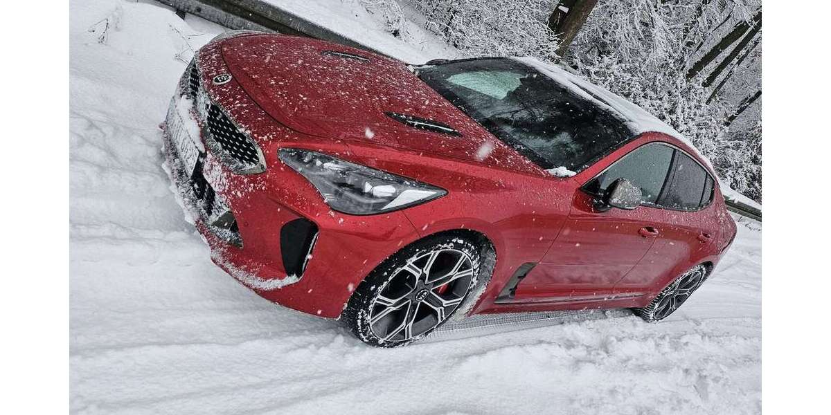 Kia Stinger 101.000 km 23.750 &euro; Erlensee 63526