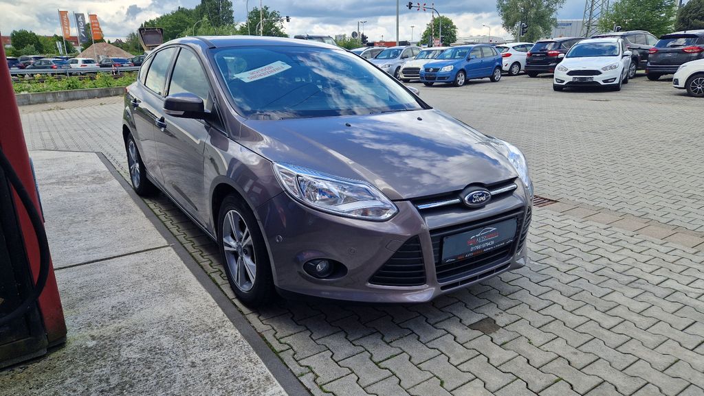 Ford Focus 95.320 km 6.299 &euro; Paderborn 33104