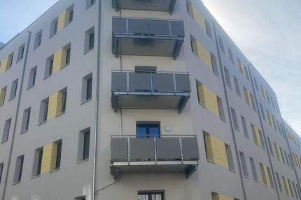 Zimmer Halle (Saale) Innenstadt - 2 Zimmer, 50 m&sup2;, 650&euro; | Angebot:26343850