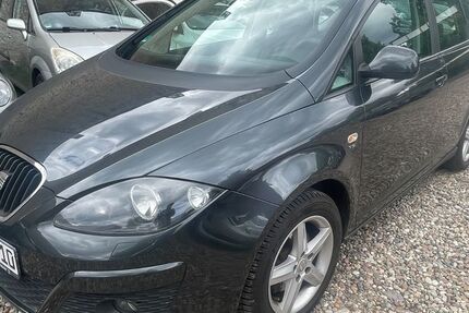 Seat Altea 168.000 km 2.450 &euro; Berlin 10777