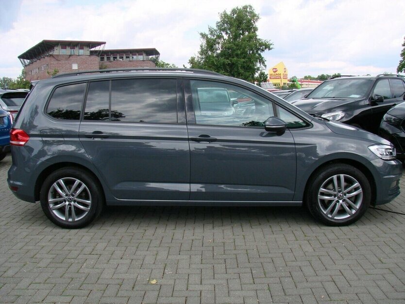 Touran 1.5TSI Comfortline 7-Sitzer Pano Standheizu