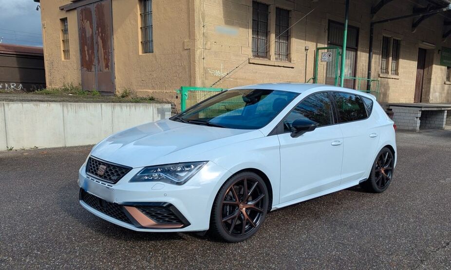 Seat Leon 67.000 km 25.800 € Eppingen 75031