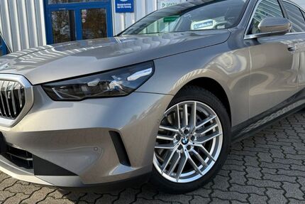 BMW i5 12.700 km 52.800 &euro; Rheinzabern 76764