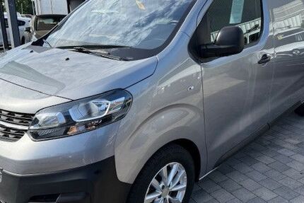Opel Vivaro 28.777 km 18.950 &euro; Berga 06536