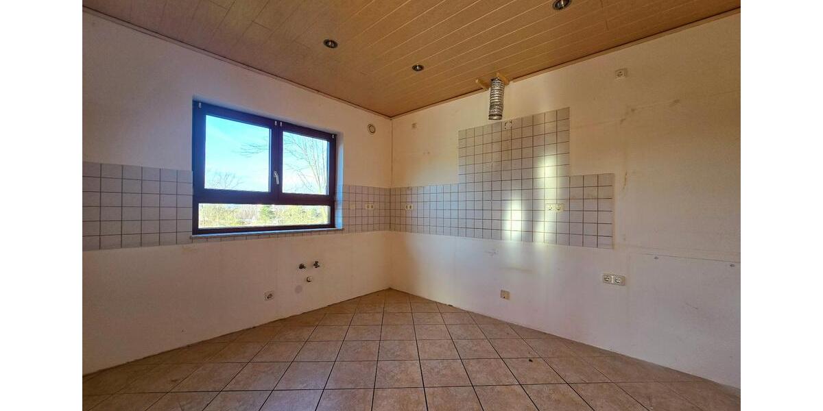 Erdgeschoßwohnung Bad Hersfeld - 2 Zimmer, 90 m&sup2;, 748&euro; | Angebot:25538251