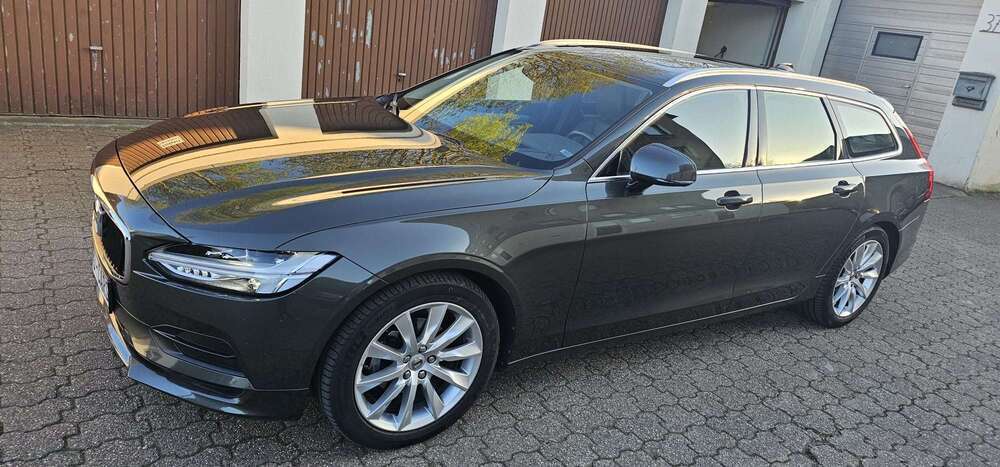 V90