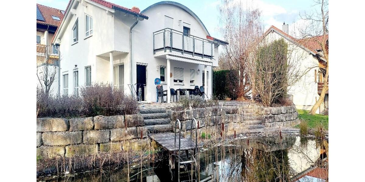 Einfamilienhaus Eislingen (Fils) - 5.5 Zimmer, 166 m&sup2;, 2.300&euro; | Angebot:25496214