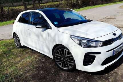 Kia Rio 76.000 km 12.500 &euro; bremerhaven 27570