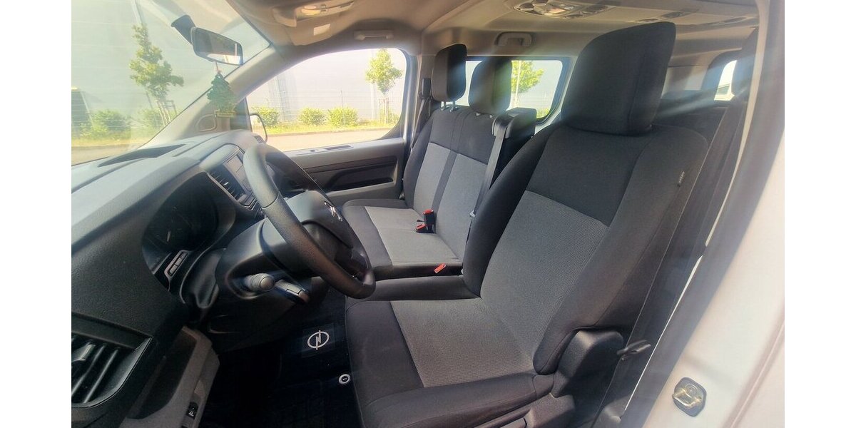 Opel Vivaro M 9 Sitzer Klima 90.000 km 26.998 &euro; Landau 76829