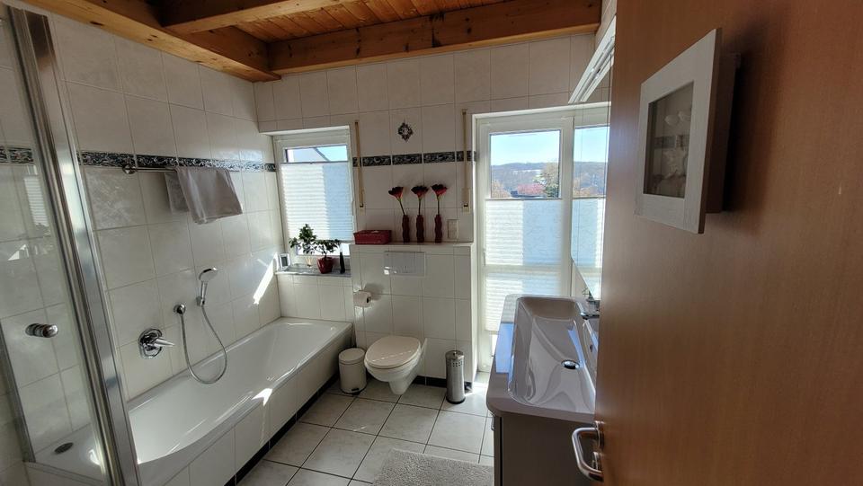 Doppelhaushälfte zu vermieten – ideal für kleine Familie 4 zimmer