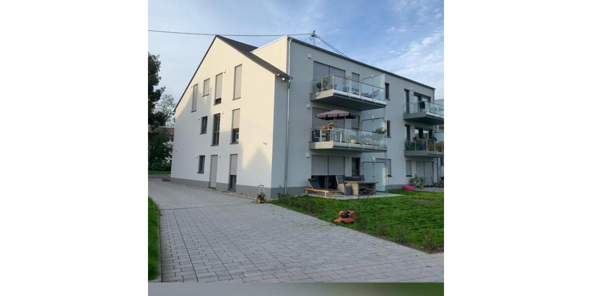 Dachgeschoßwohnung Saarlouis - 3 Zimmer, 92 m&sup2;, 290.000&euro; | Angebot:25350493