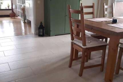 Wohnung zum Mieten in Bienenbüttel-Rieste 1.215 € 135 m² 4 zimmer