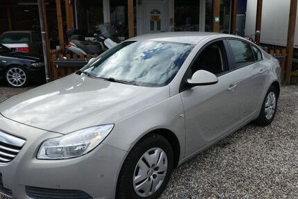 Opel Insignia 131.930 km 5.490 € Dresden 01219