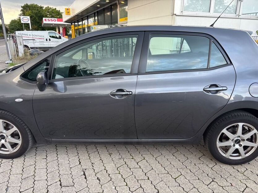 Auris