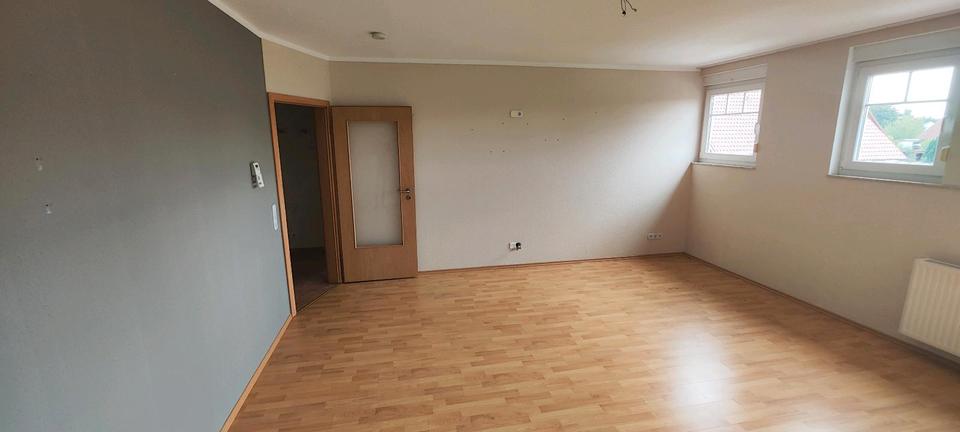 Dachgeschoßwohnung Bad Zwischenahn - 3 Zimmer, 101 m&sup2;, 1.000&euro; | Angebot:26319617