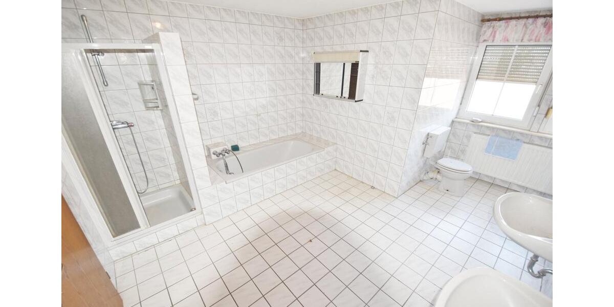 Einfamilienhaus Aurich Georgsfeld und Tannenhausen - 13 Zimmer, 400 m&sup2;, 475.000&euro; | Angebot:26816513