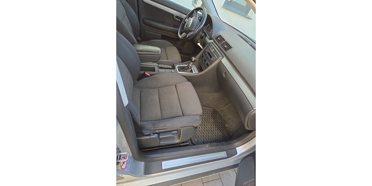 Audi A4 309.000 km 1.550 &euro; Schlangen 33189