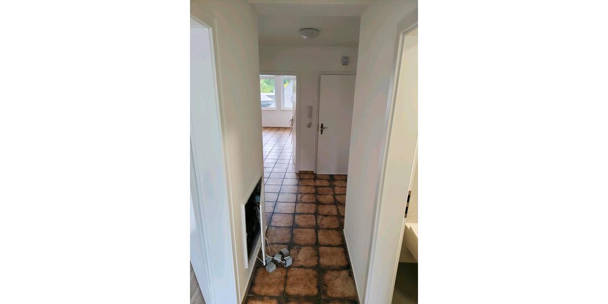 Dachgeschoßwohnung Lennestadt - 3 Zimmer, 70 m&sup2;, 500&euro; | Angebot:26690656