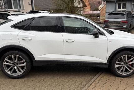 Audi Q3 9.922 km 49.980 &euro; Ulm 89079