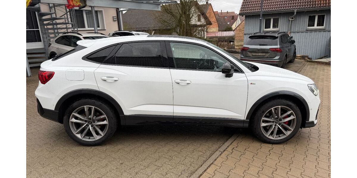 Audi Q3 9.922 km 49.980 &euro; Ulm 89079