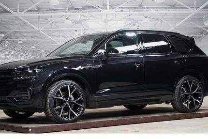 VW Touareg 8.900 km 61.880 &euro; Michelstadt 64720