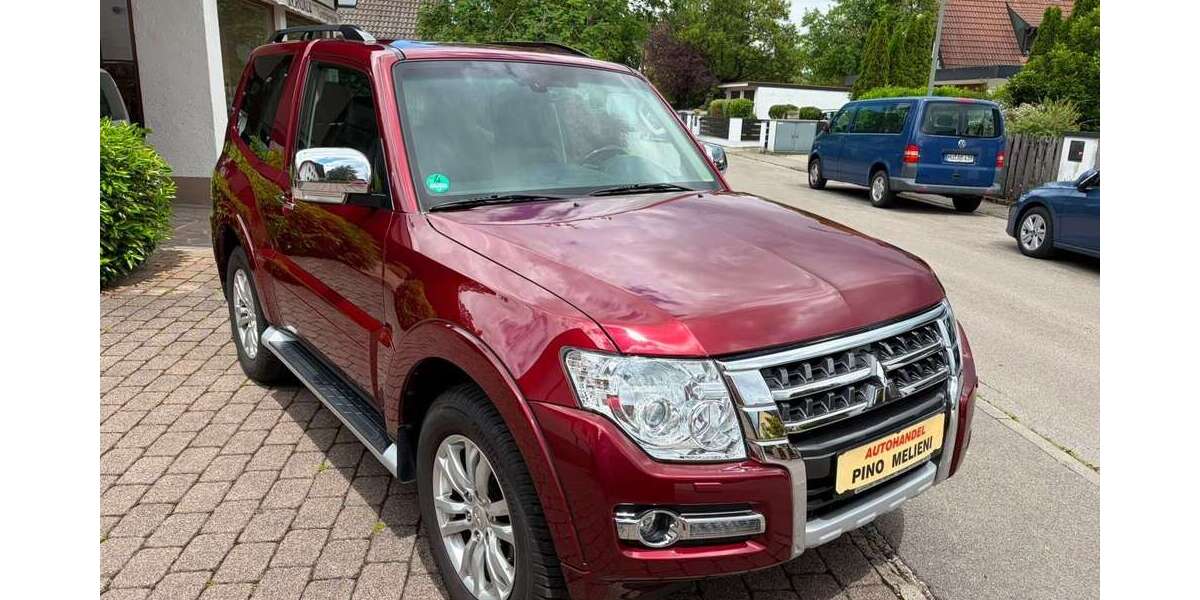 Mitsubishi Pajero 179.722 km 22.999 &euro; München 81739