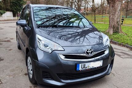 Toyota Verso-S 76.000 km 8.200 &euro; Baden-Württemberg 89077