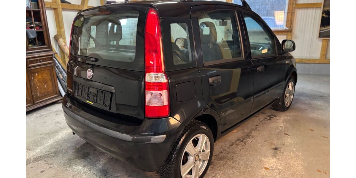 Fiat Panda 121.000 km 2.770 &euro; Westoverledingen 26810