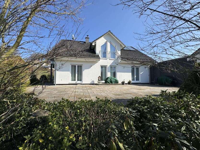 Haus zum Kaufen in Herscheid 448.000 € 160 m²