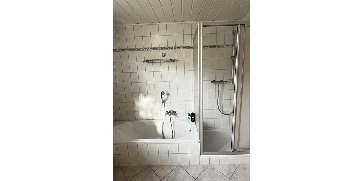 Einfamilienhaus Regenstauf - 7 Zimmer, 276 m&sup2;, 1.349.000&euro; | Angebot:27095895