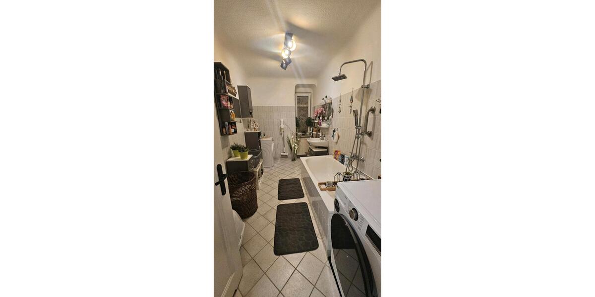 Dachgeschoßwohnung Gotha - 4 Zimmer, 105 m&sup2;, 770&euro; | Angebot:26019228