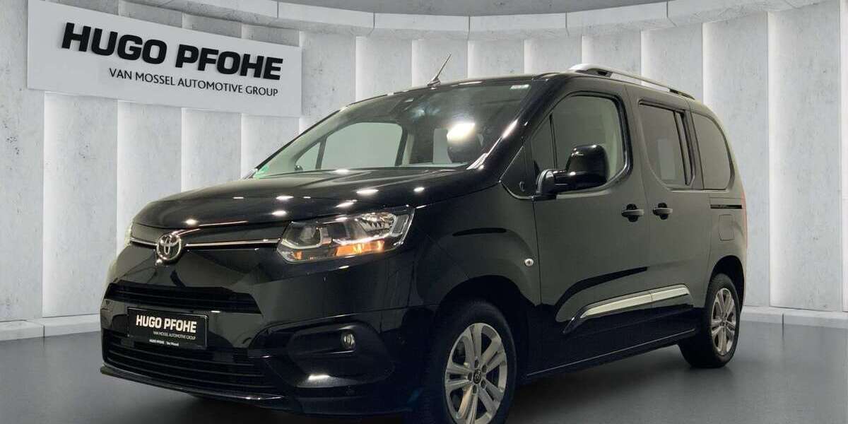Toyota Proace City 82.659 km 18.250 &euro; Hamburg 22335