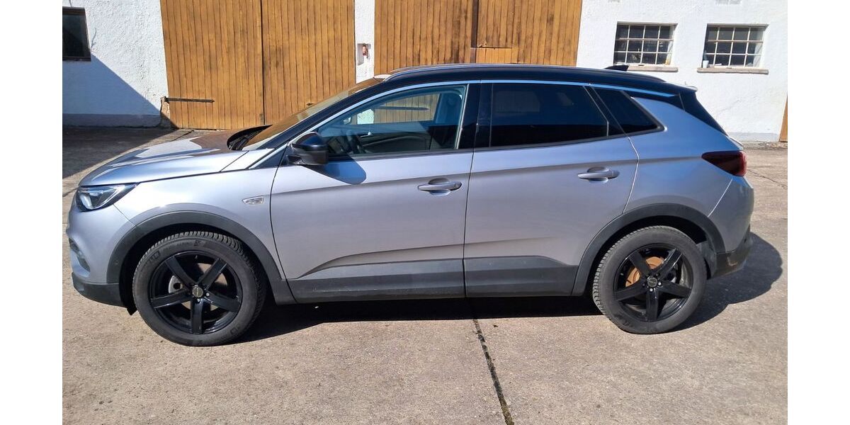 Opel Grandland (X) 17.200 km 22.900 &euro; Nördlingen 86720