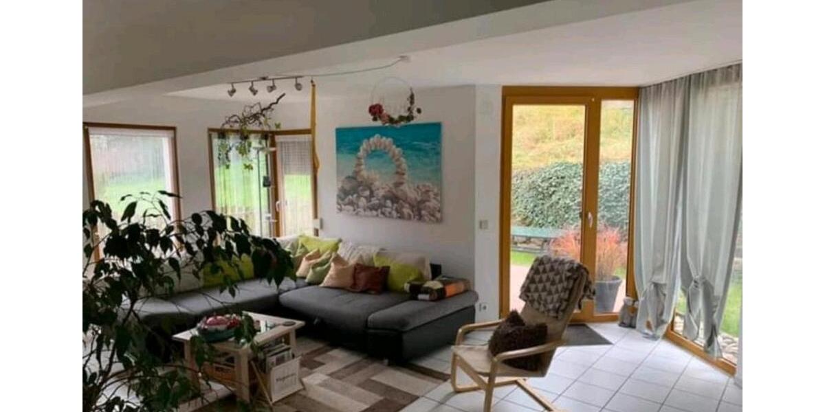 Etagenwohnung Bitz - 3 Zimmer, 96 m&sup2;, 900&euro; | Angebot:26525463