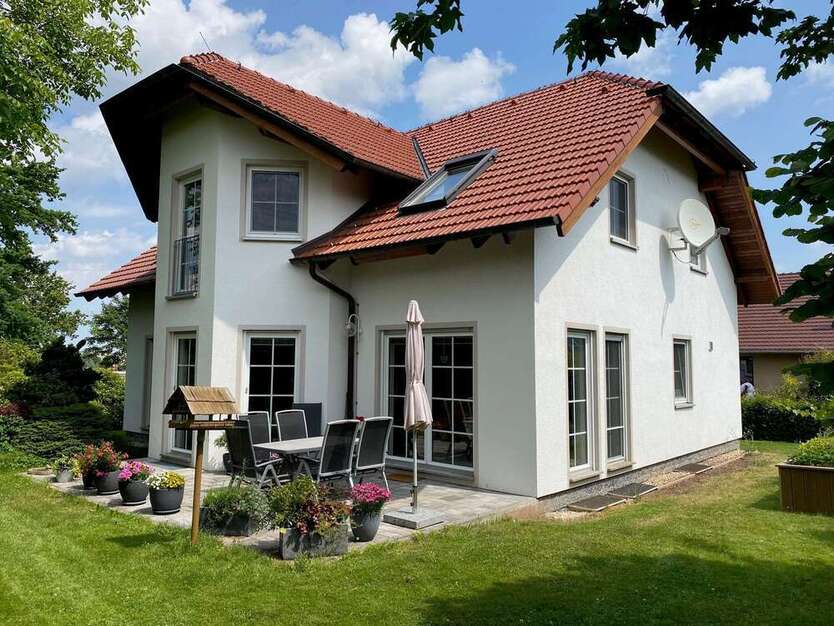 Haus zum Kaufen in Lichtentanne 440.000 € 195 m²