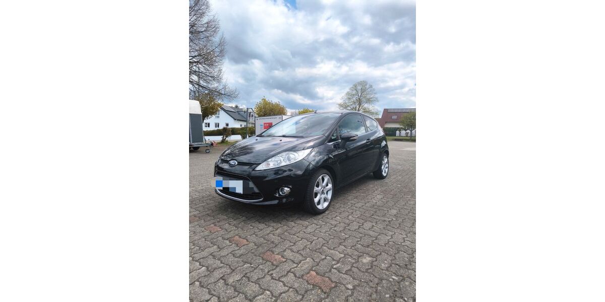 Ford Fiesta 121.815 km 4.400 &euro; Lemberg 66969
