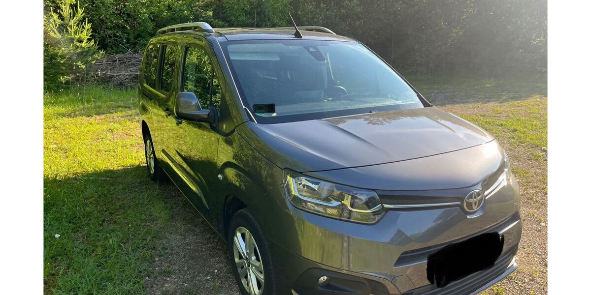 Toyota Proace City 69.000 km 17.500 &euro; Neufra 72419