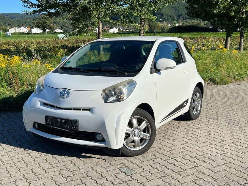 Toyota iQ 321.000 km 2.490 € Bickenbach 64404