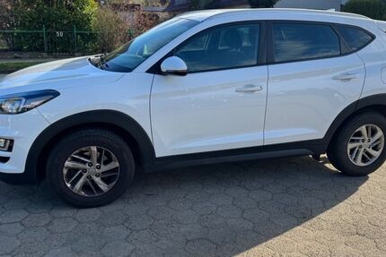 Hyundai TUCSON 240.000 km 10.490 &euro; Stelle 21435