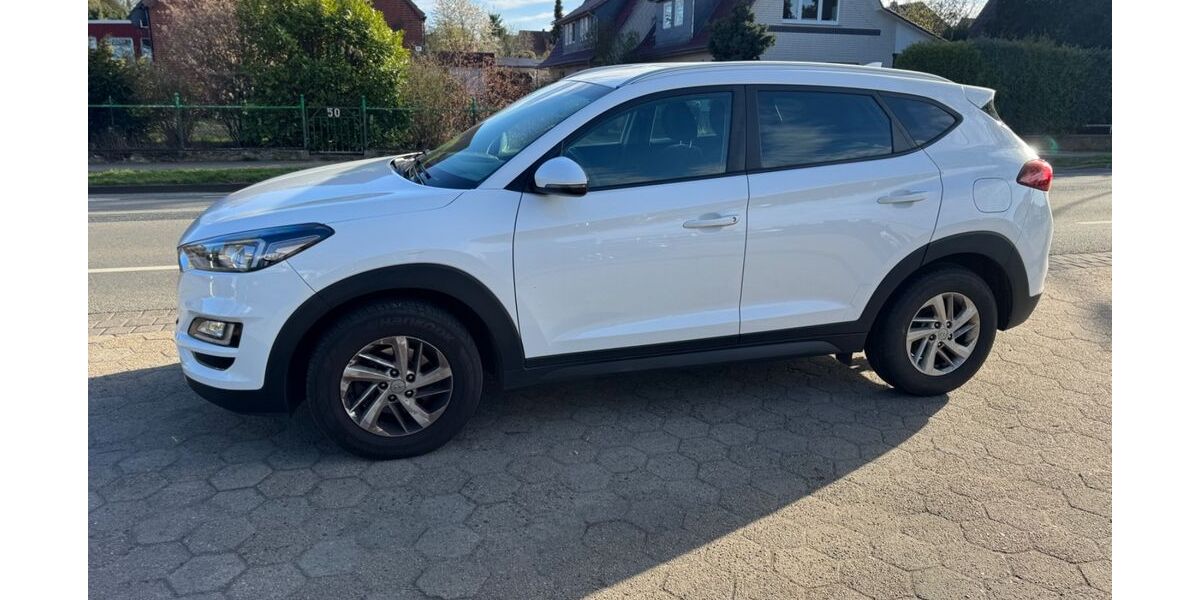 Hyundai TUCSON 240.000 km 10.490 &euro; Stelle 21435