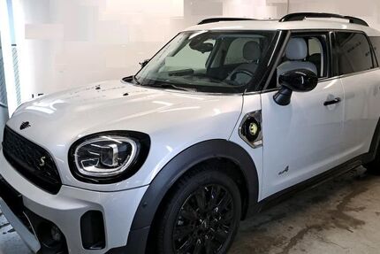 Mini Countryman SE (Cooper) 71.690 km 23.900 &euro; Gersfeld 36129