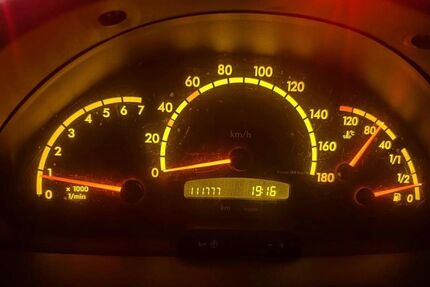 Mercedes-Benz Sprinter 111.777 km 8.300 &euro; Munchen 80689