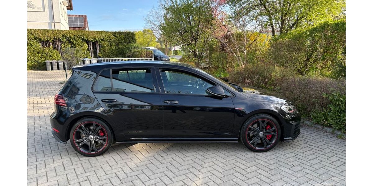 VW Golf 156.128 km 19.300 &euro; Bergkirchen 85232