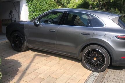 Porsche Cayenne 65.000 km 63.900 &euro; mannheim 68167